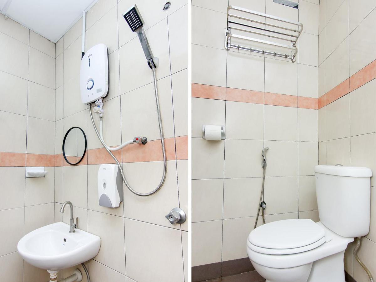 Oyo 89846 Lotus Inn Hotel Malacca Екстериор снимка
